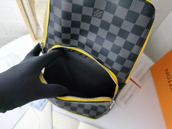 ルイヴィトンバッグ素材ディテール